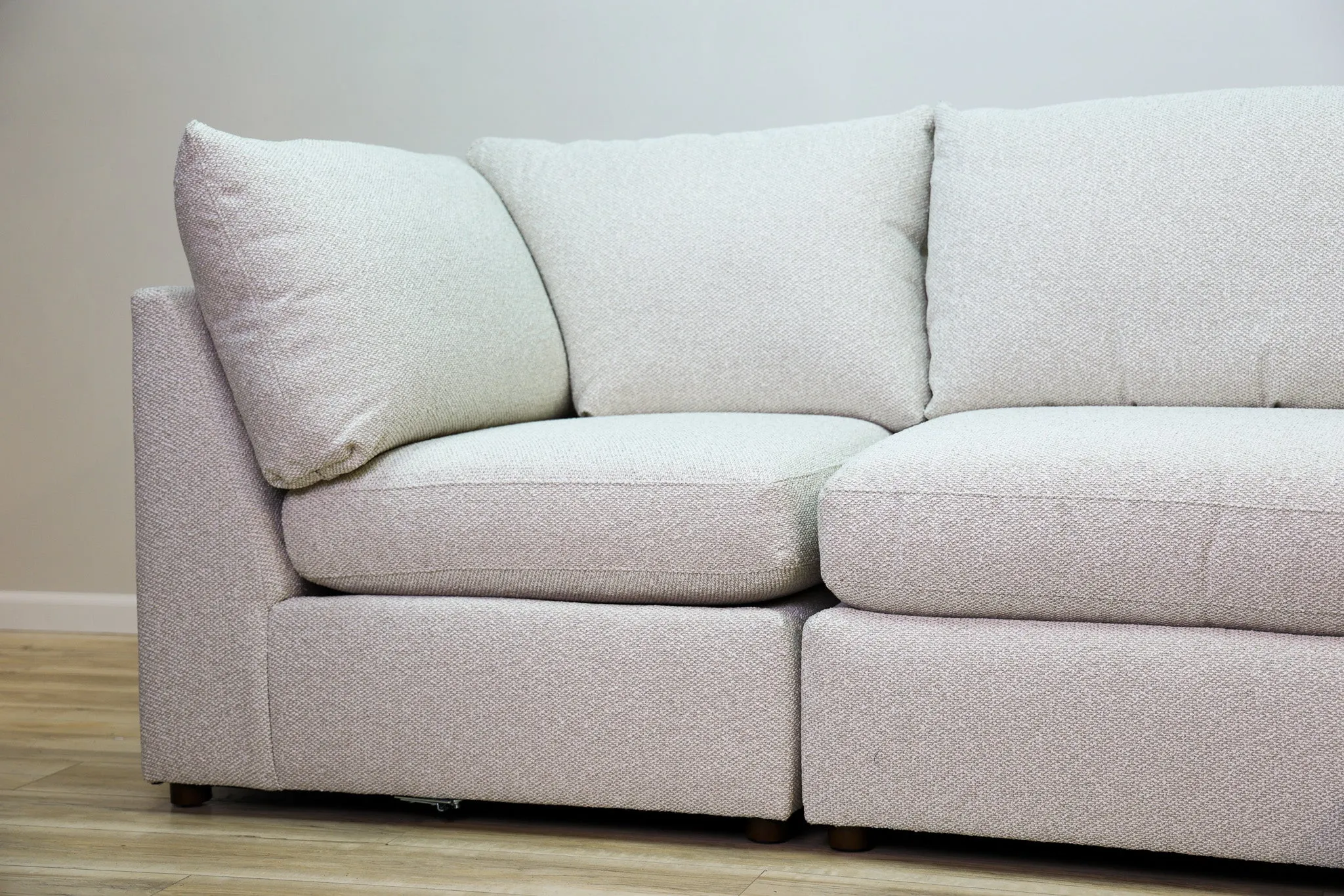 Beckham Linen Sectional