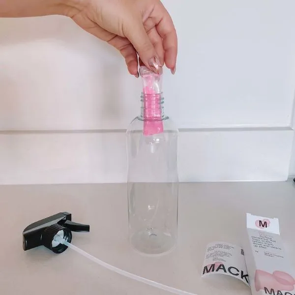 Cleaning pods for kitchen and bathroom