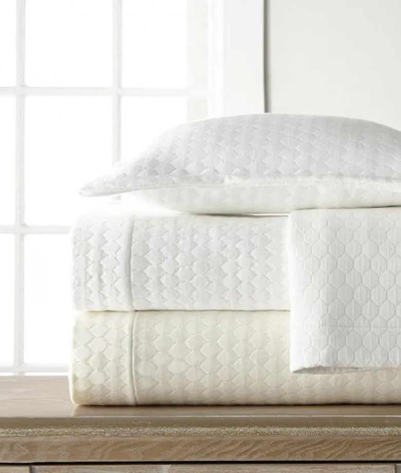 Coventry Matelasse Coverlet