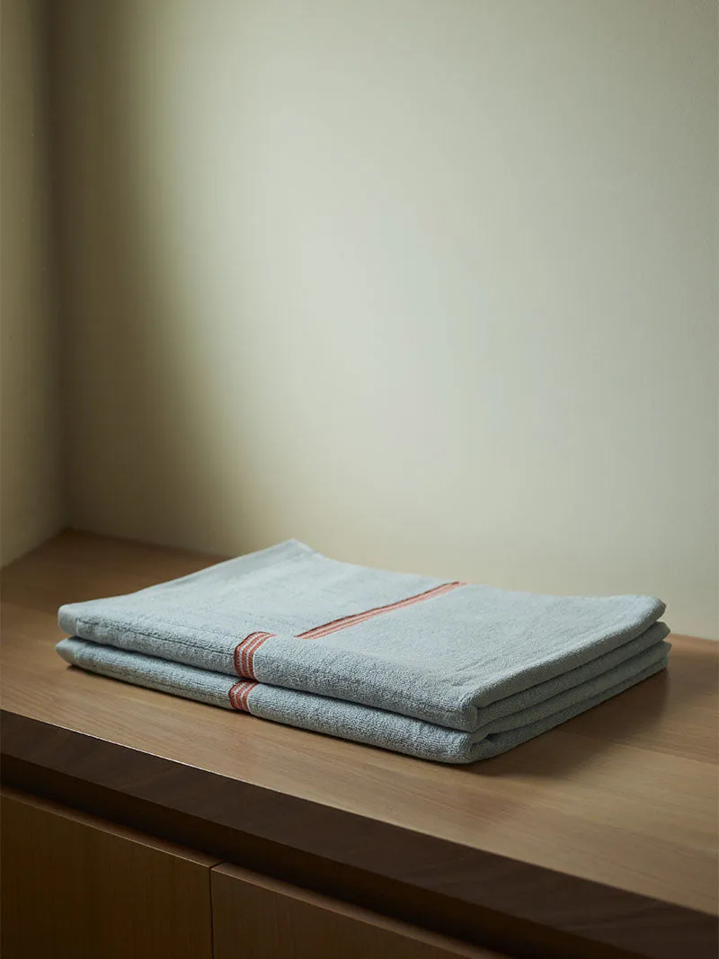 Hayes Bath Towel - Lake