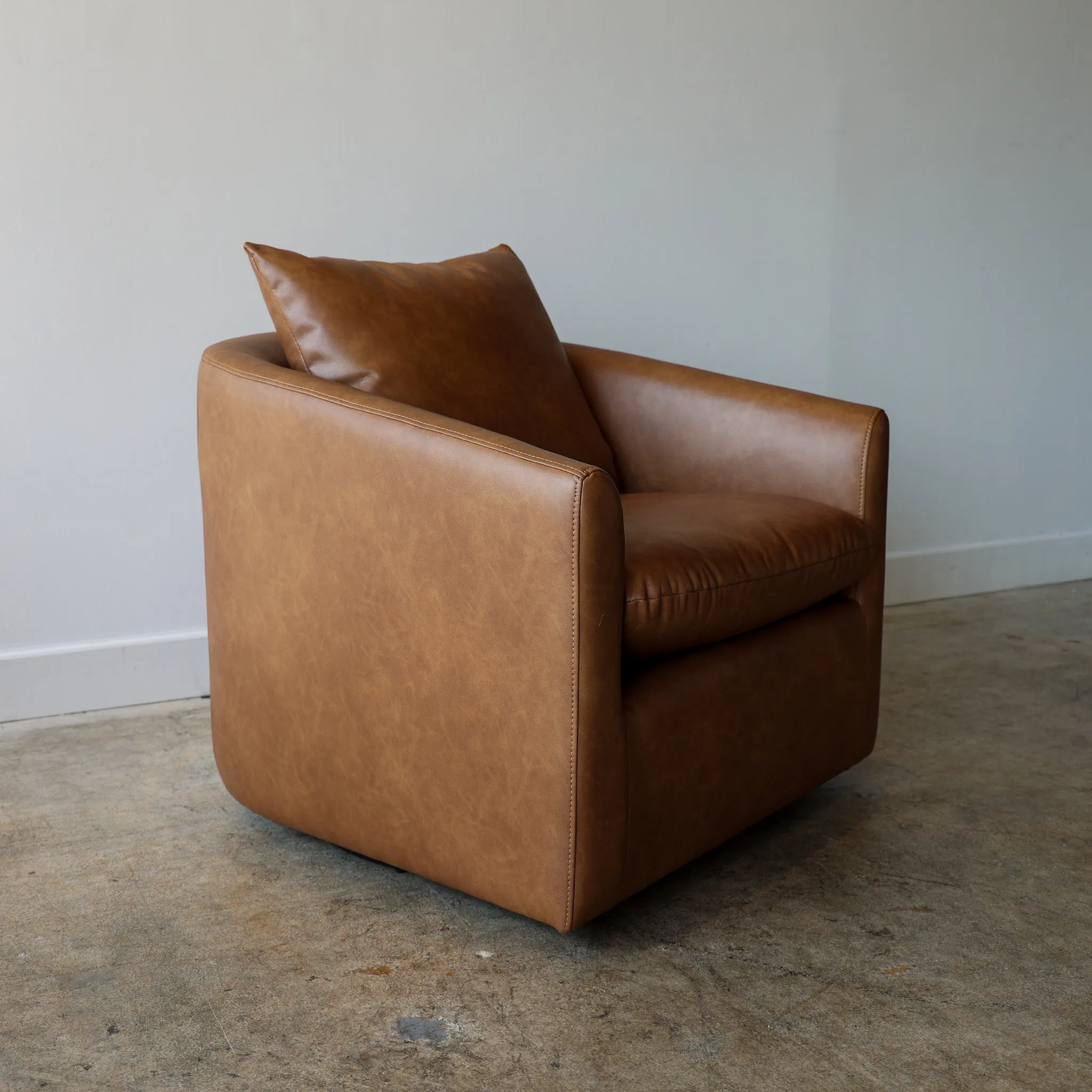 Pierre Swivel Chair