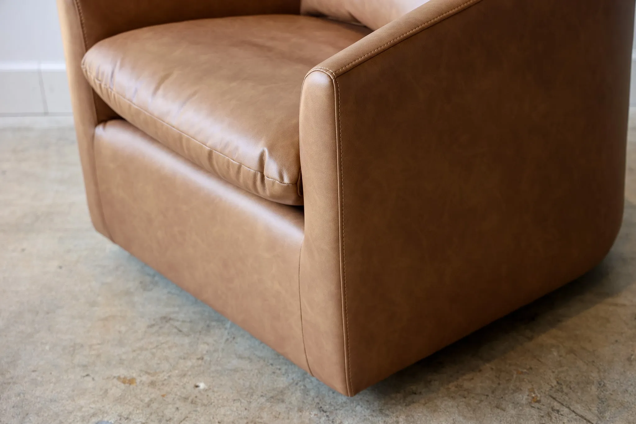 Pierre Swivel Chair